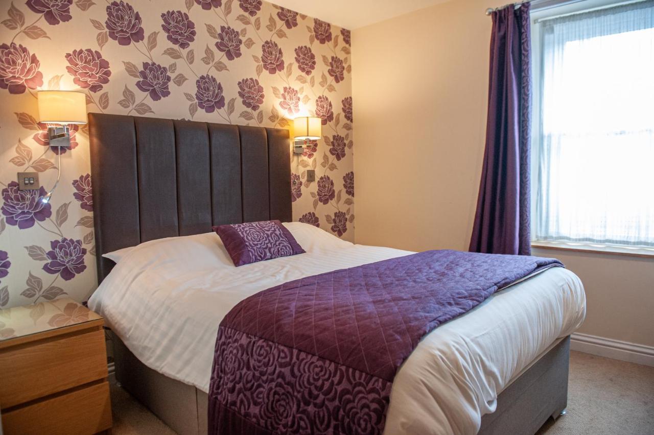 Blaenavon The Lion Hotel מראה חיצוני תמונה