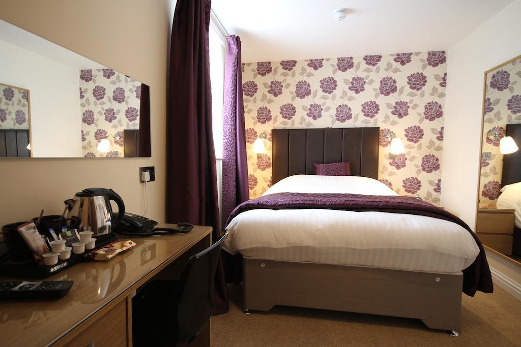 Blaenavon The Lion Hotel חדר תמונה