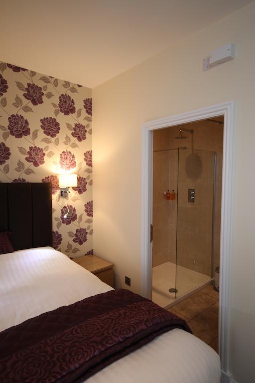 Blaenavon The Lion Hotel חדר תמונה