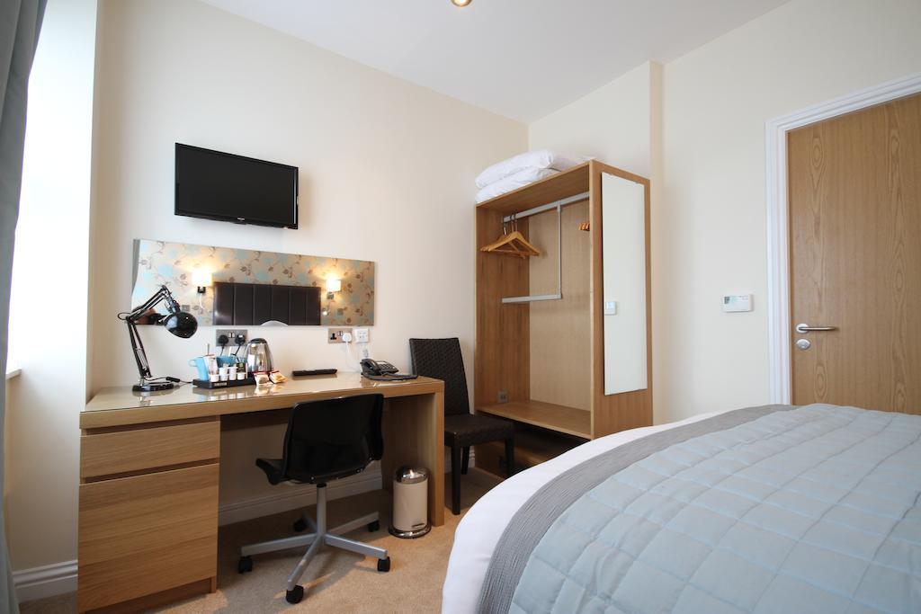 Blaenavon The Lion Hotel חדר תמונה